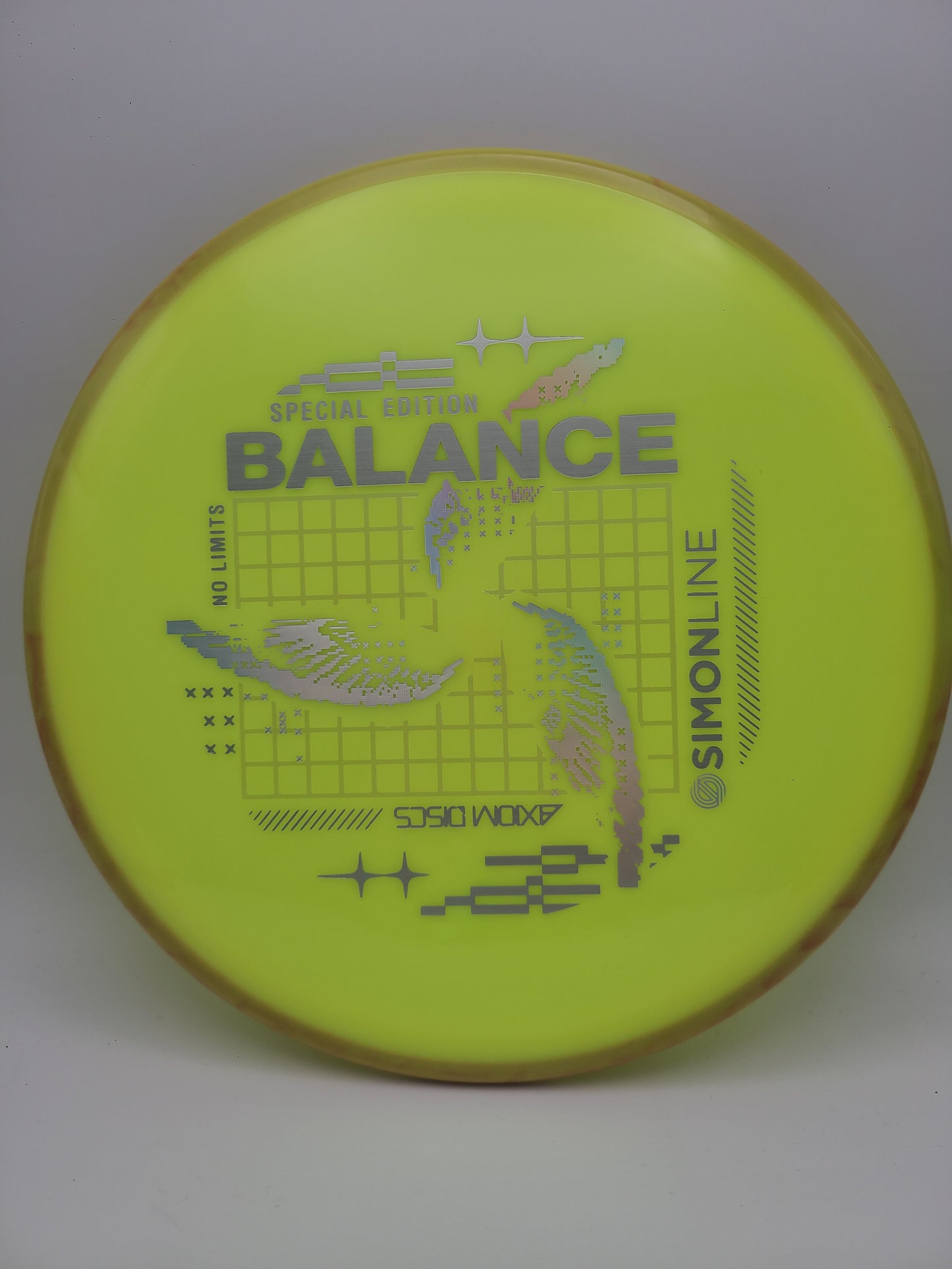 Axiom Neutron Balance SimonLine Special Edition