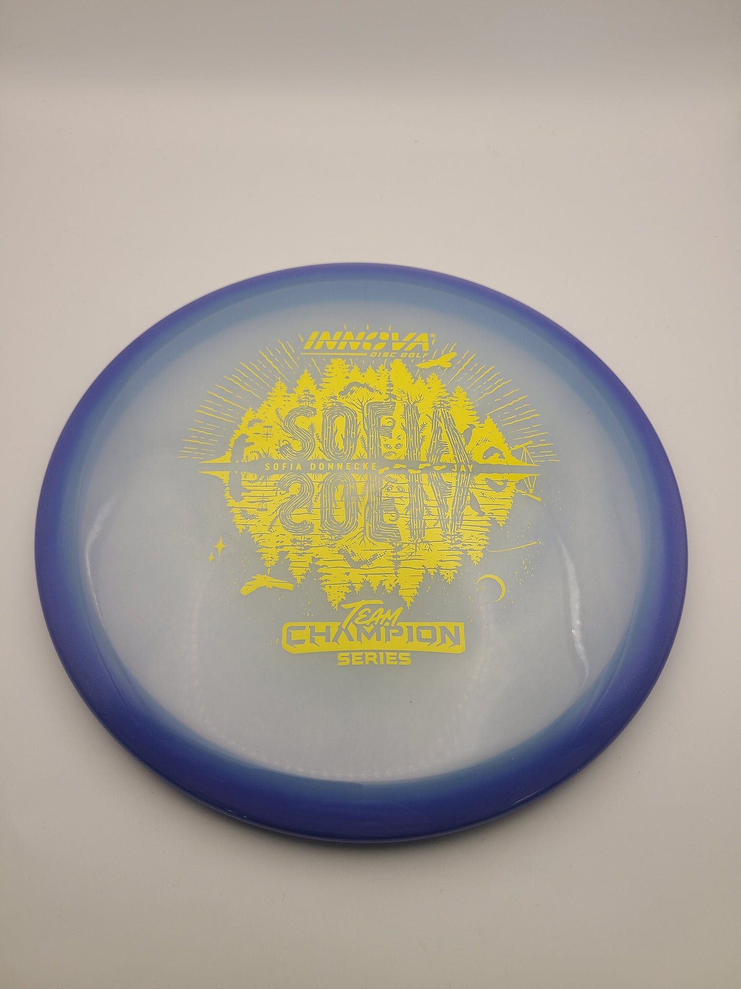 Innova Halo Champion Jay Sofia Donnecke Tour Series
