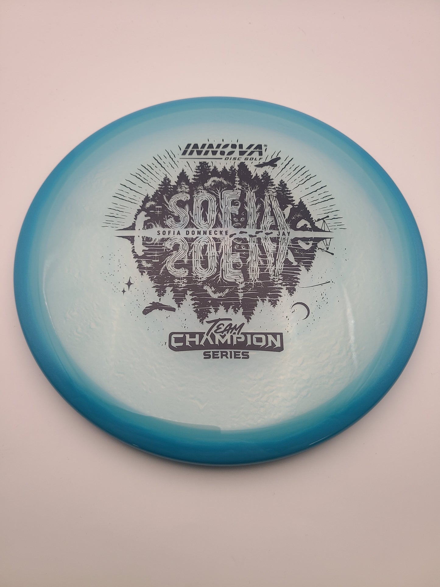 Innova Halo Champion Jay Sofia Donnecke Tour Series