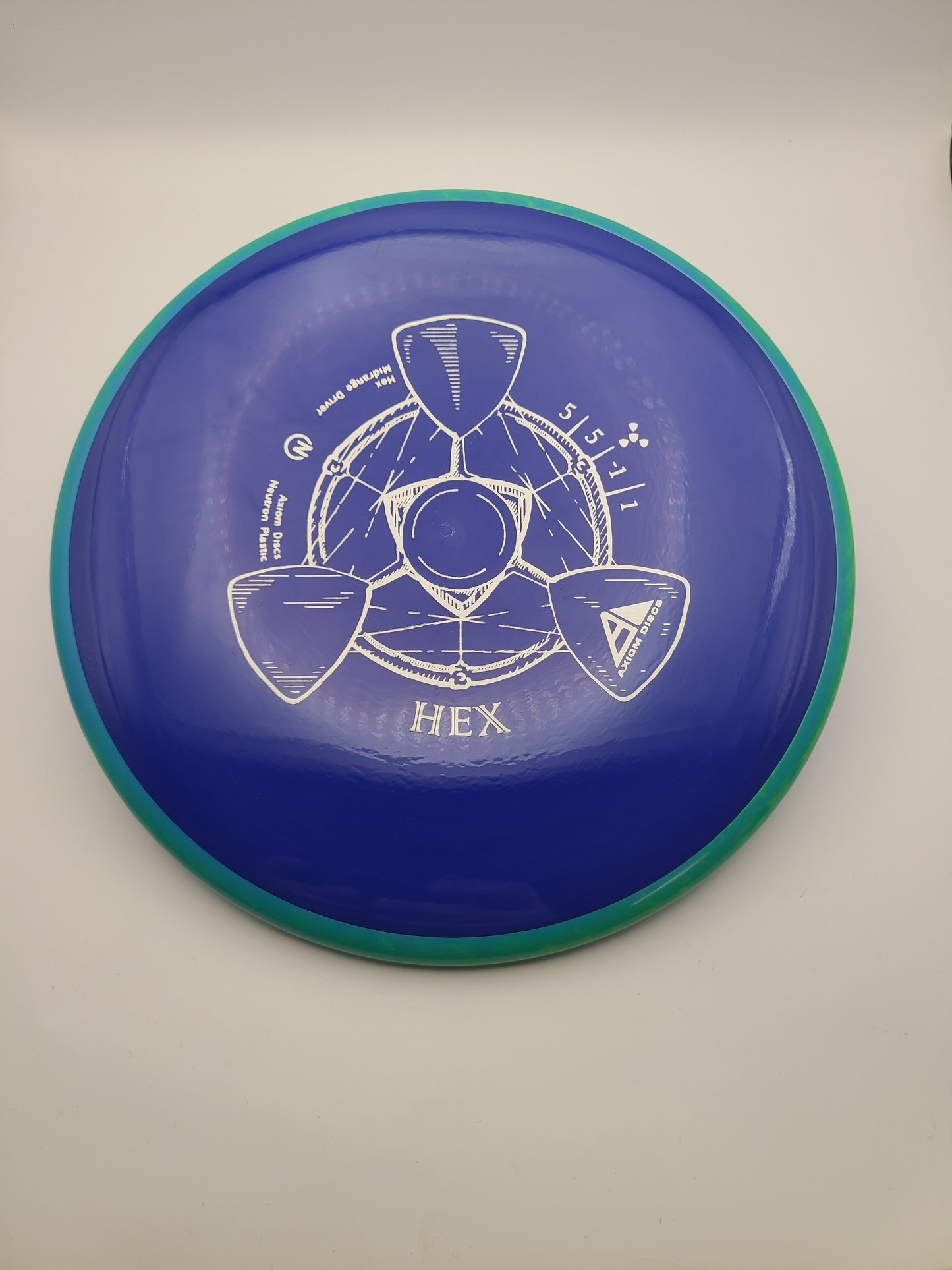 Axiom Neutron Hex 5/5/-1/1