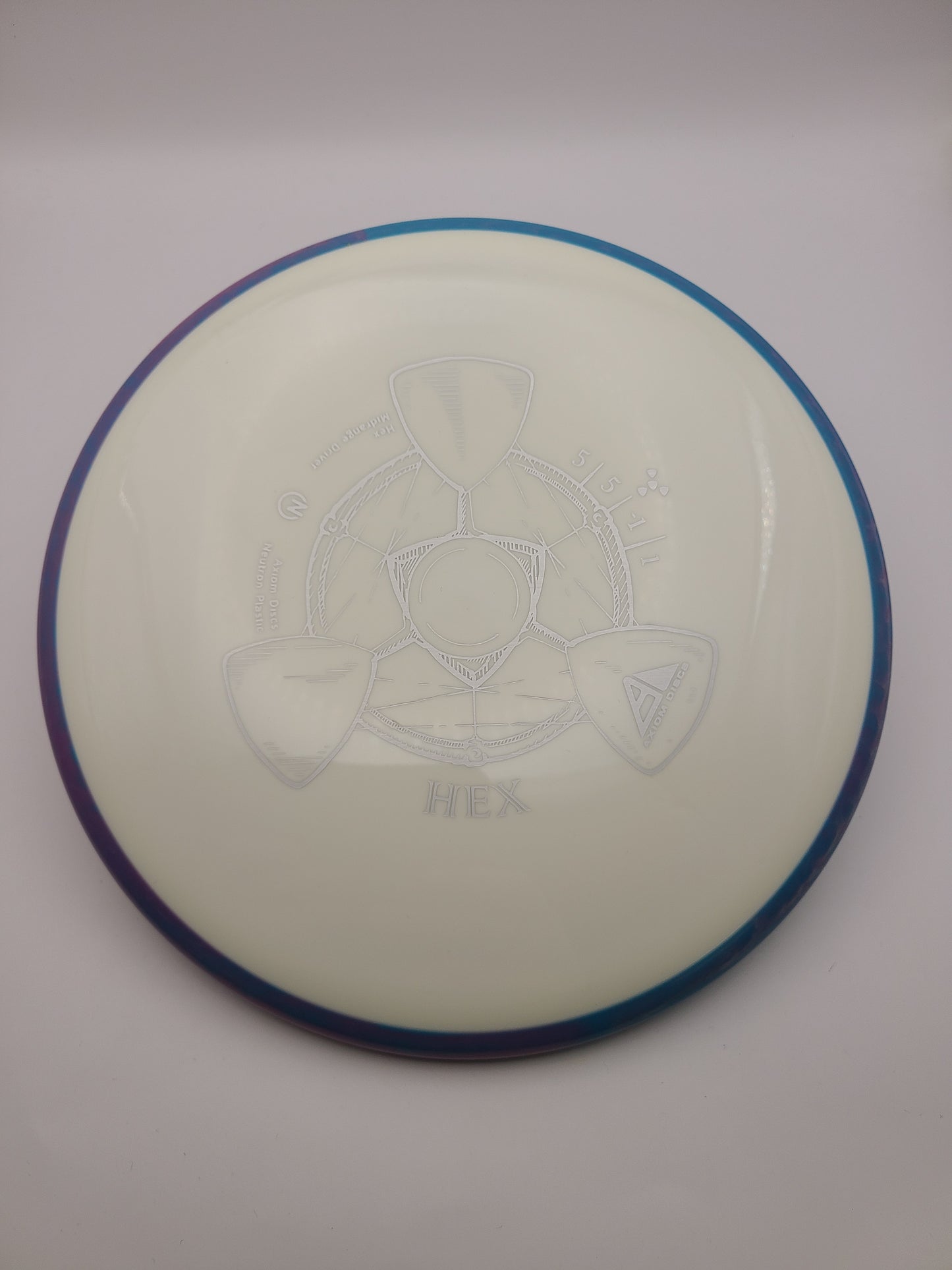 Axiom Neutron Hex 5/5/-1/1