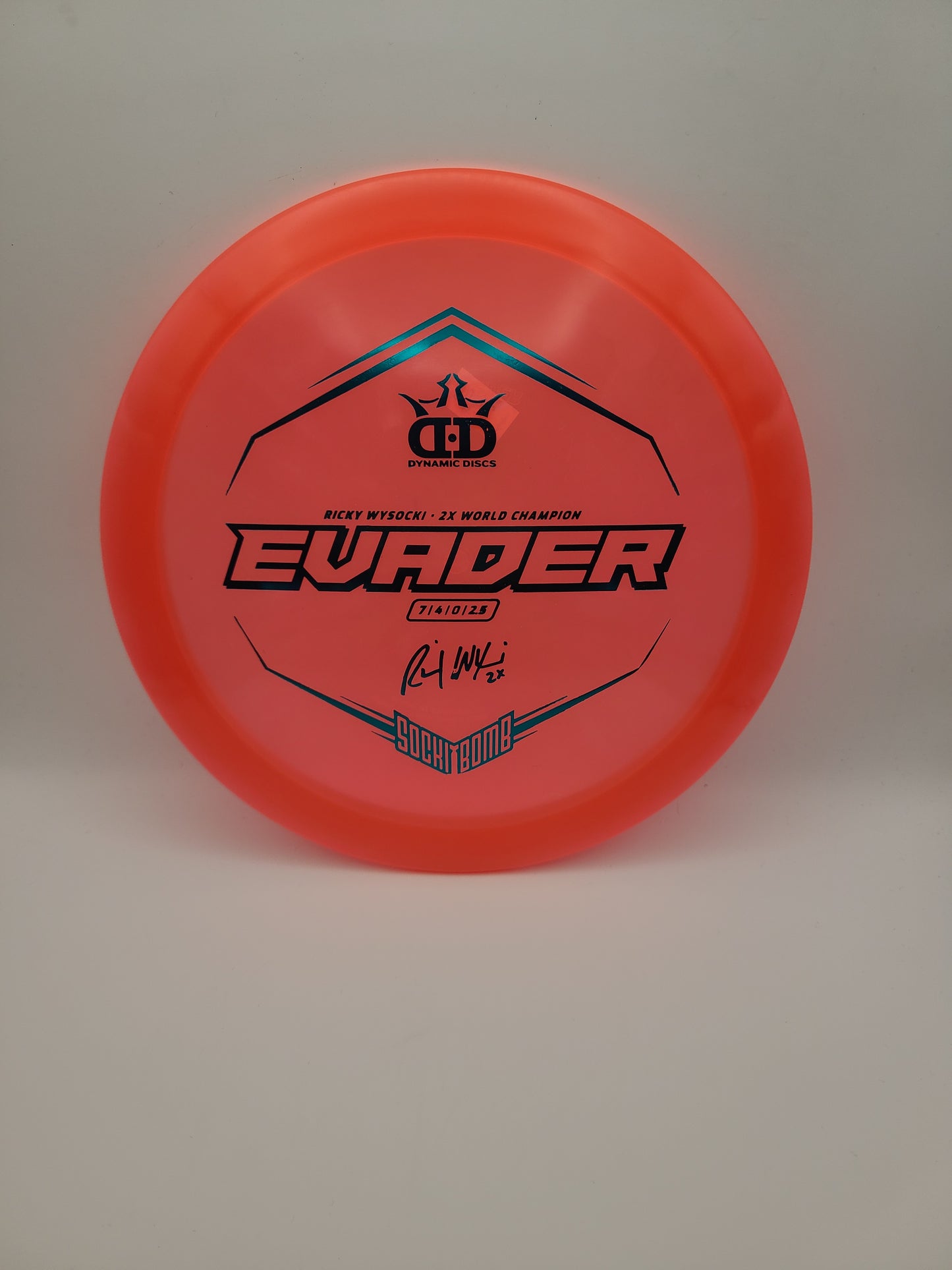 Dynamic Discs Lucid Evader Ricky Wysocki 7/4/0/2.5